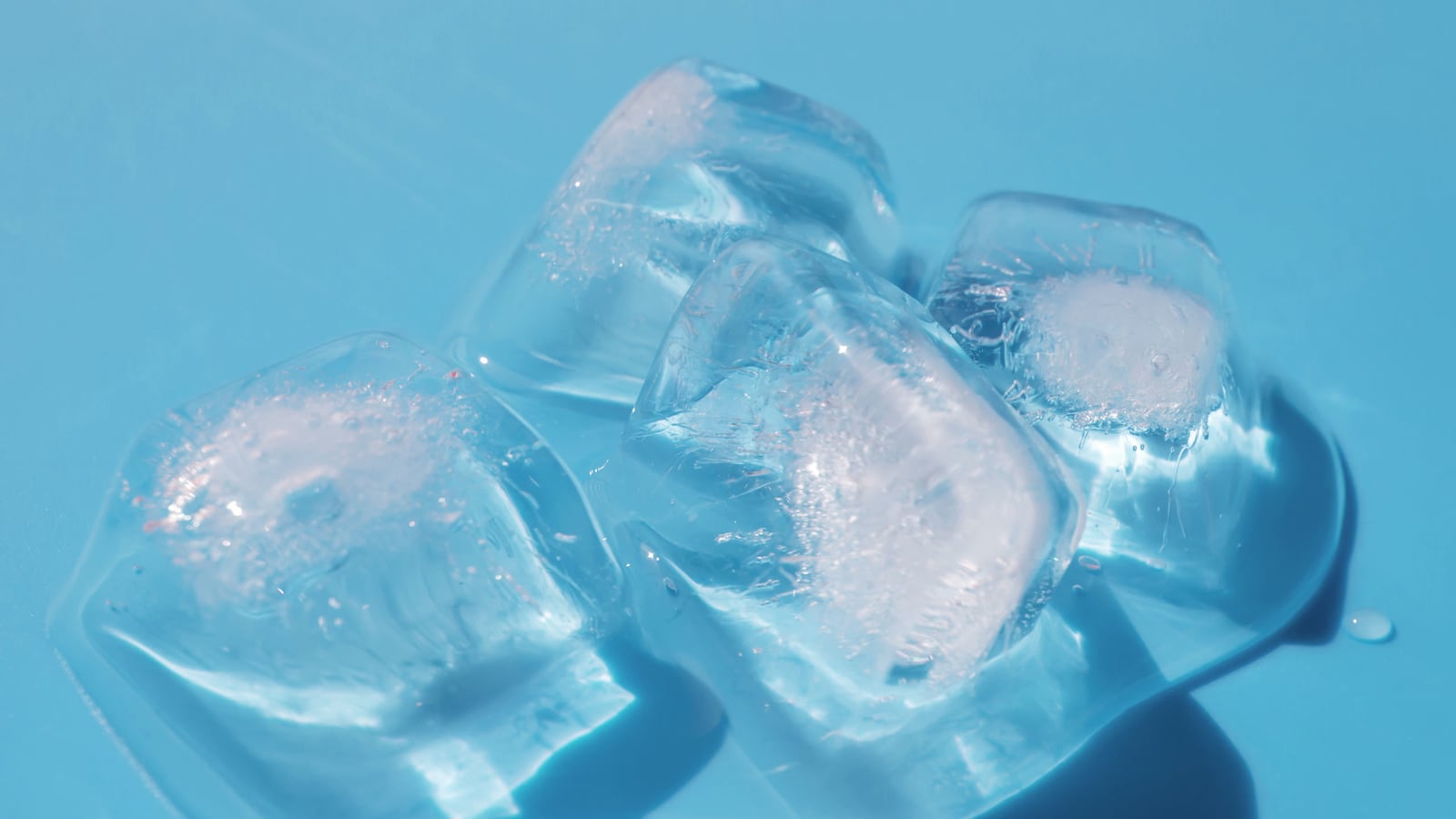 articles/2014/09/09/ice-bucket-challenge-bullies-messed-with-the-wrong-internet/140909-heideman-bullys-tease_x8sshe