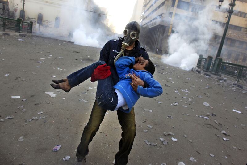 galleries/2013/01/29/rage-in-egypt-over-port-said-verdict-morsi-government-photos/egypt-unrest-14_xzhbm2