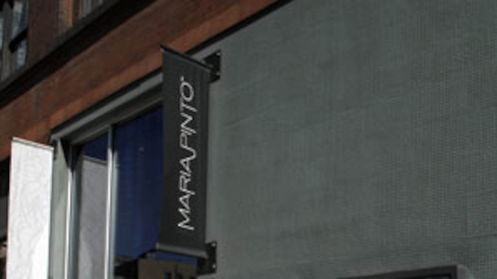 cheats/2010/05/01/obama-designer-out-of-business/obama-designer-out-of-busines---maria-pinto_yuqrpo