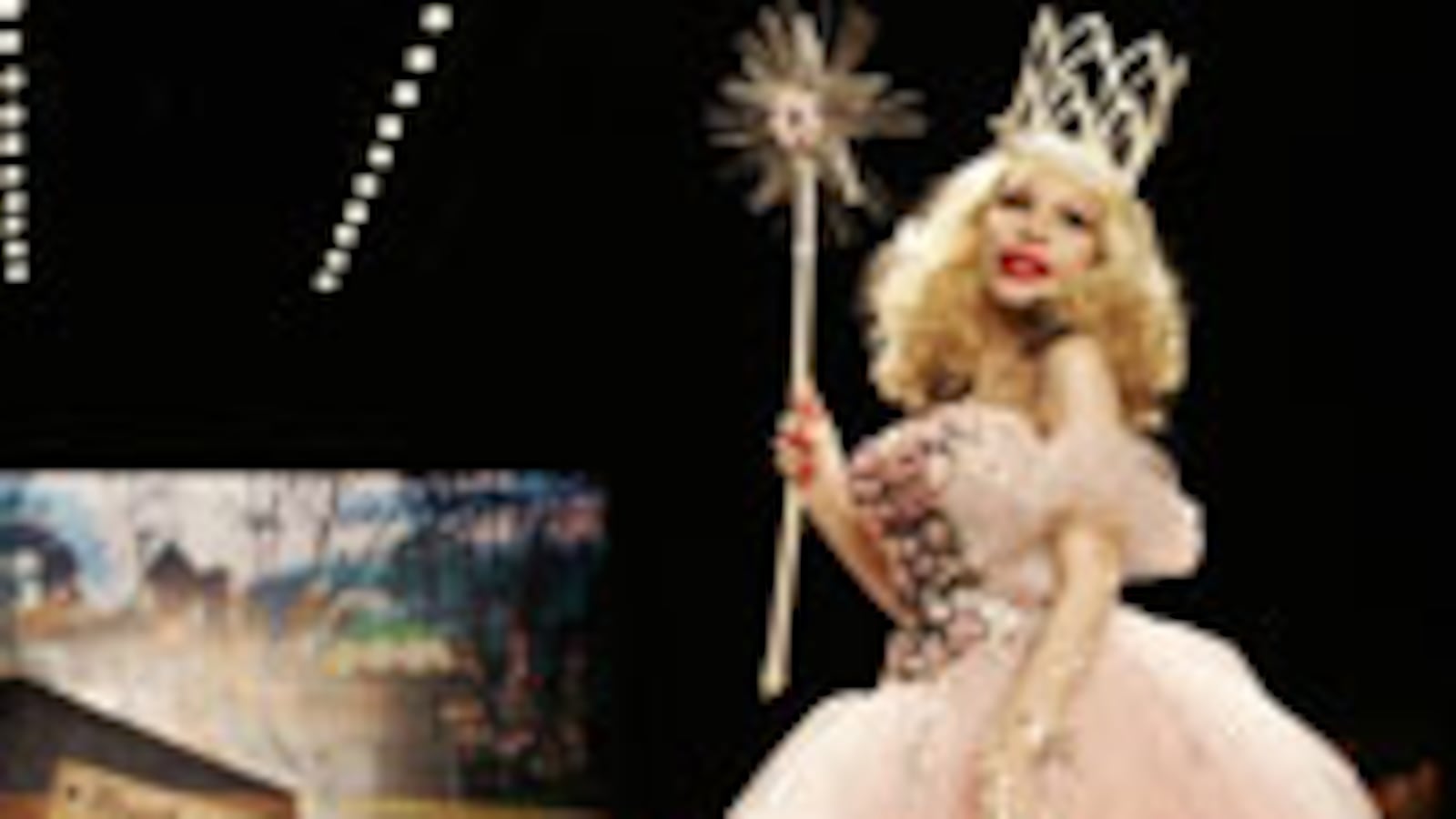 articles/2009/09/10/hail-and-farewell-bryant-park/gates-tents_47994_gnnbg4