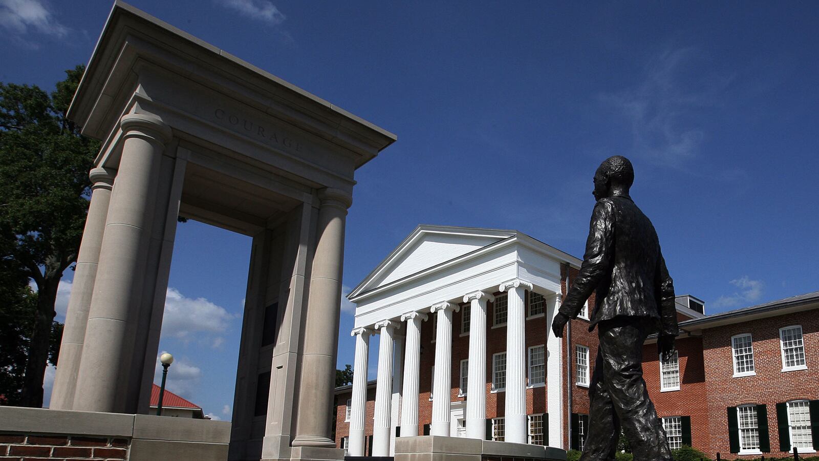 articles/2014/02/21/heritage-and-hate-at-ole-miss/140221-bouie-meredith_qtv5ae