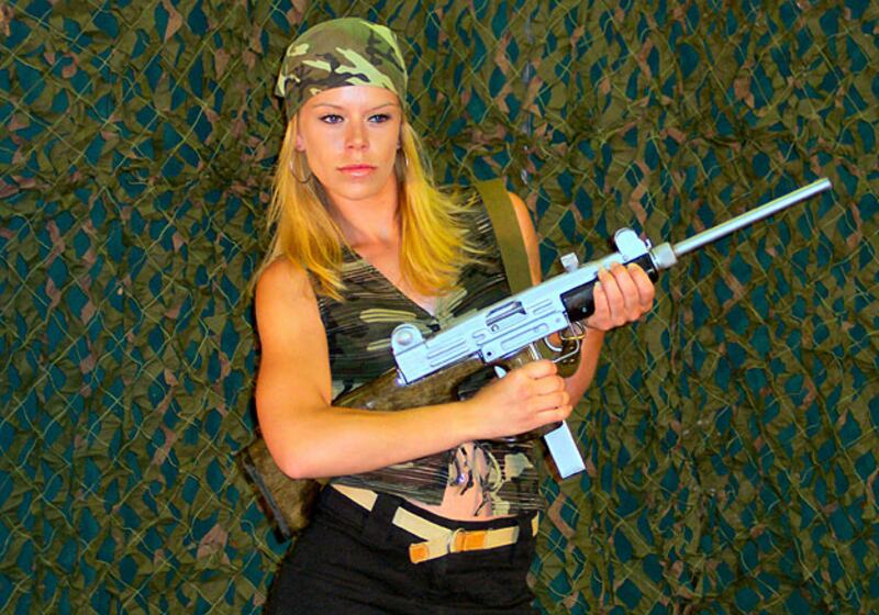 galleries/2010/04/09/militia-babes/militia-babes-5_w0j2lm