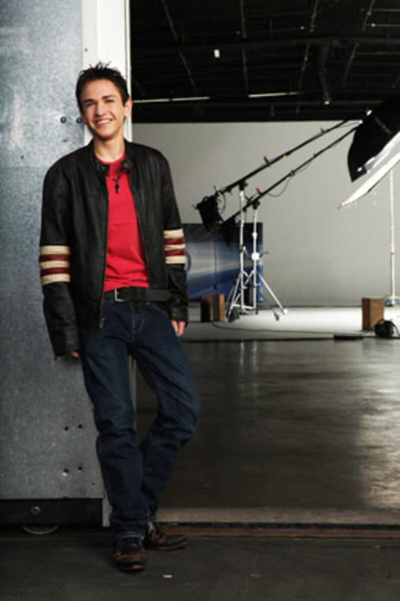 galleries/2010/02/22/idol-s-12-final-men/idol-men---kelly_ss59ks