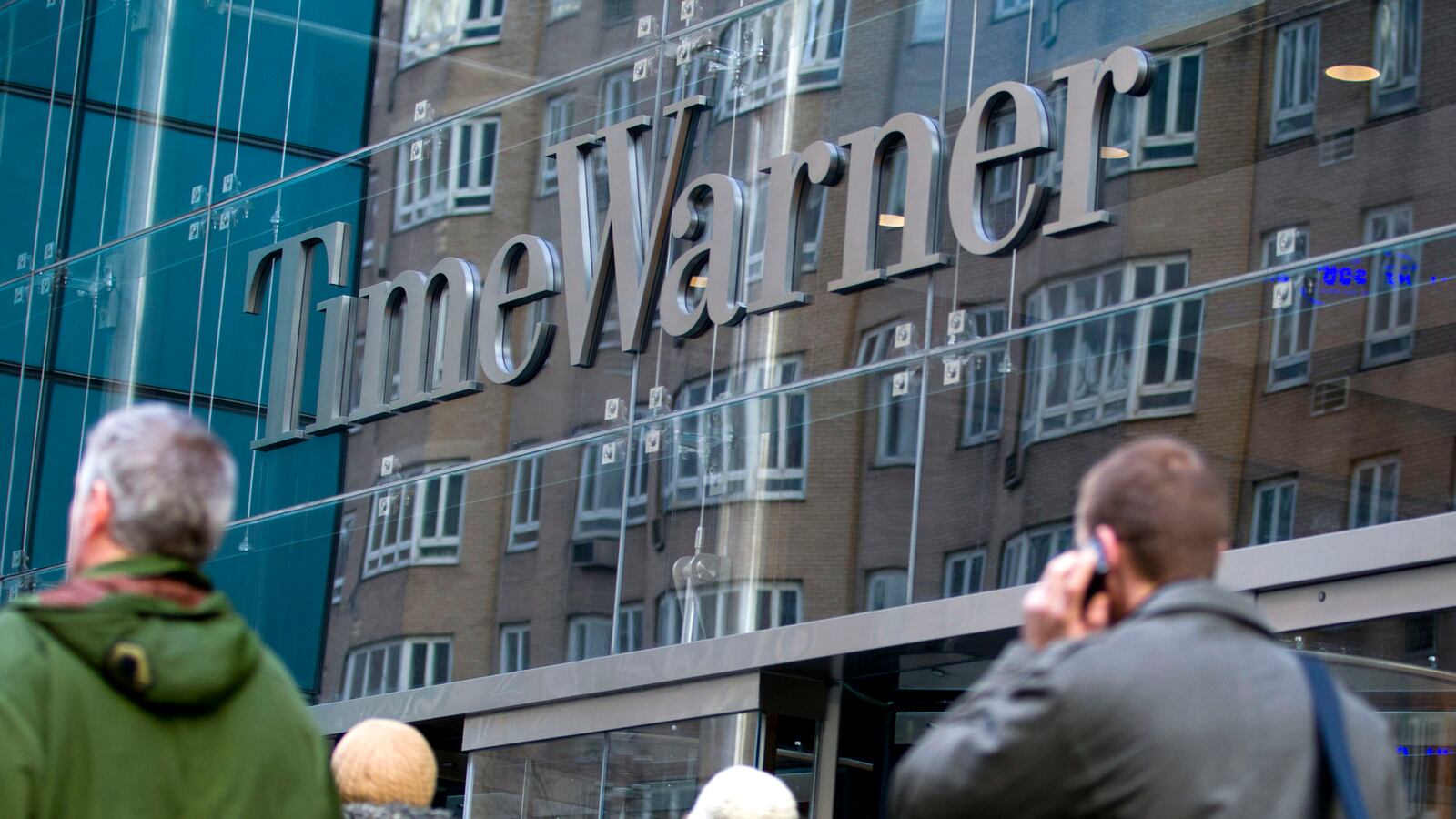 cheats/2013/03/06/time-warner-doesn-t-want-time/130130-time-warner-announces-layoffs-cheat_jbxcpo