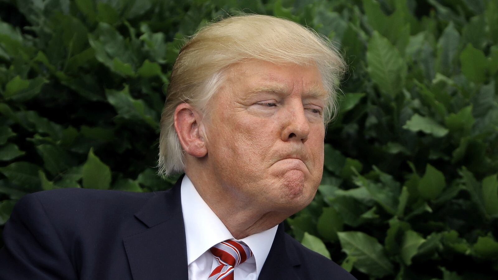 170613-trump-mueller-cheat_iysygf