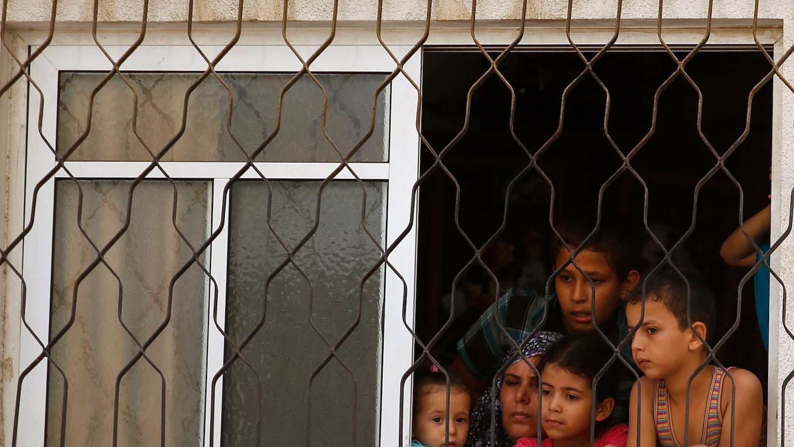 cheats/2014/08/26/hamas-israel-agree-on-long-term-truce/140826-gaza-children-cheat_sm5opf