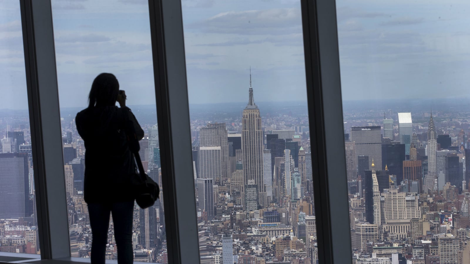 cheats/2015/05/29/world-trade-center-observation-deck-opens/150529-wtc-deck-cheat_h0ybqi