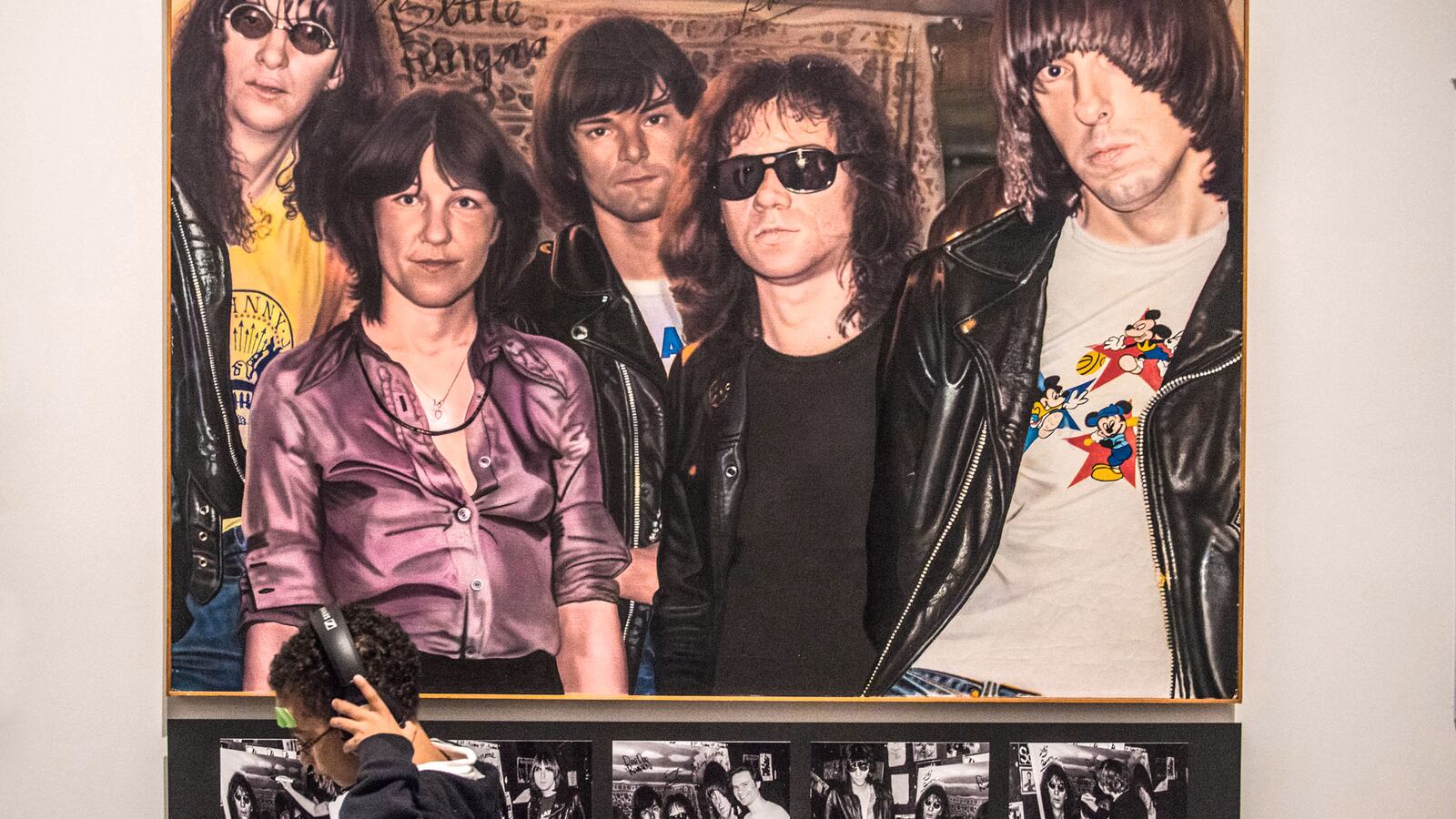 articles/2016/04/12/a-museum-is-the-worst-place-to-celebrate-punk-and-the-ramones/160411-supernova-ramones-tease_lssflm