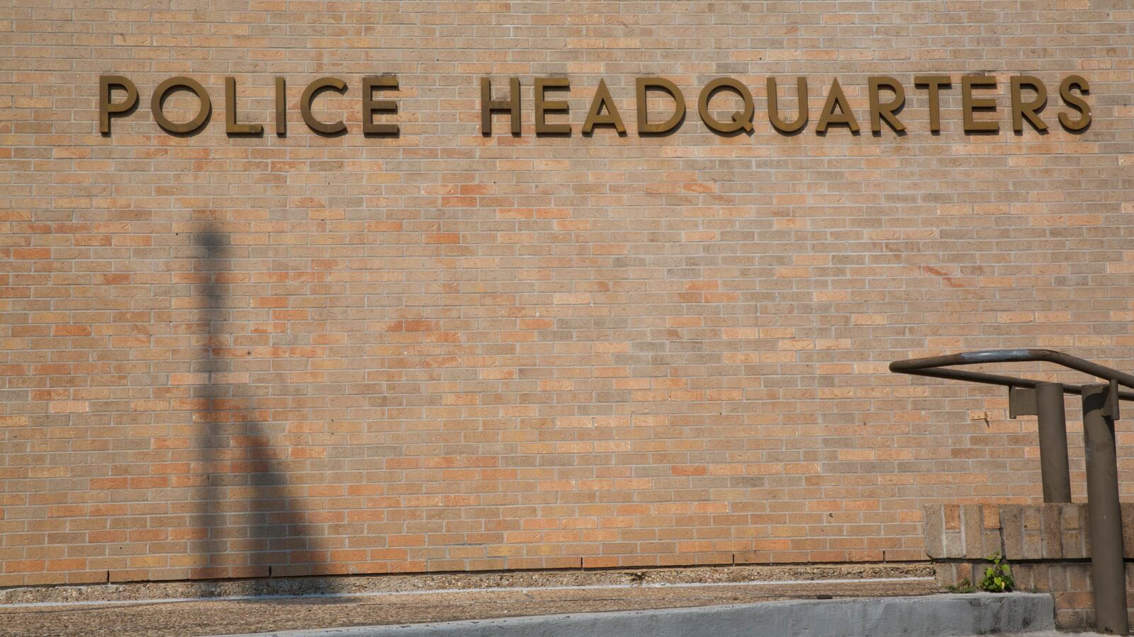 austin_police_file_h4hbm2