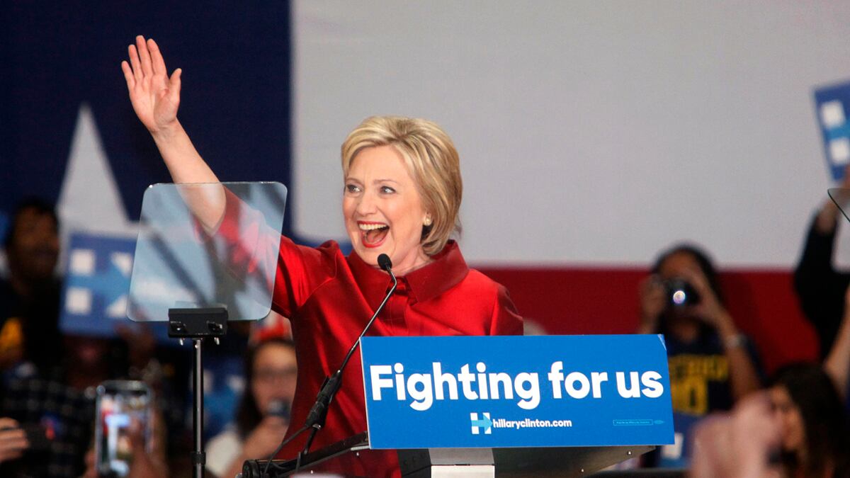 cheats/2016/02/22/unions-we-all-support-hillary-clinton/160222-hillary-unions-cheat_r75wqs