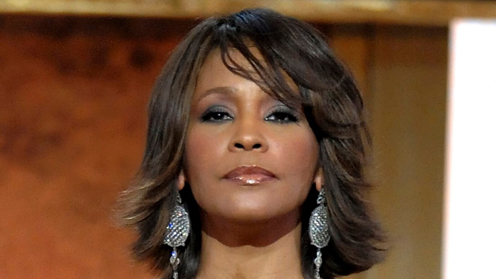 cheats/2012/03/22/whitney-s-death-caused-by-drowning/whitney-houston-death-cause-cheat_wvj9mo