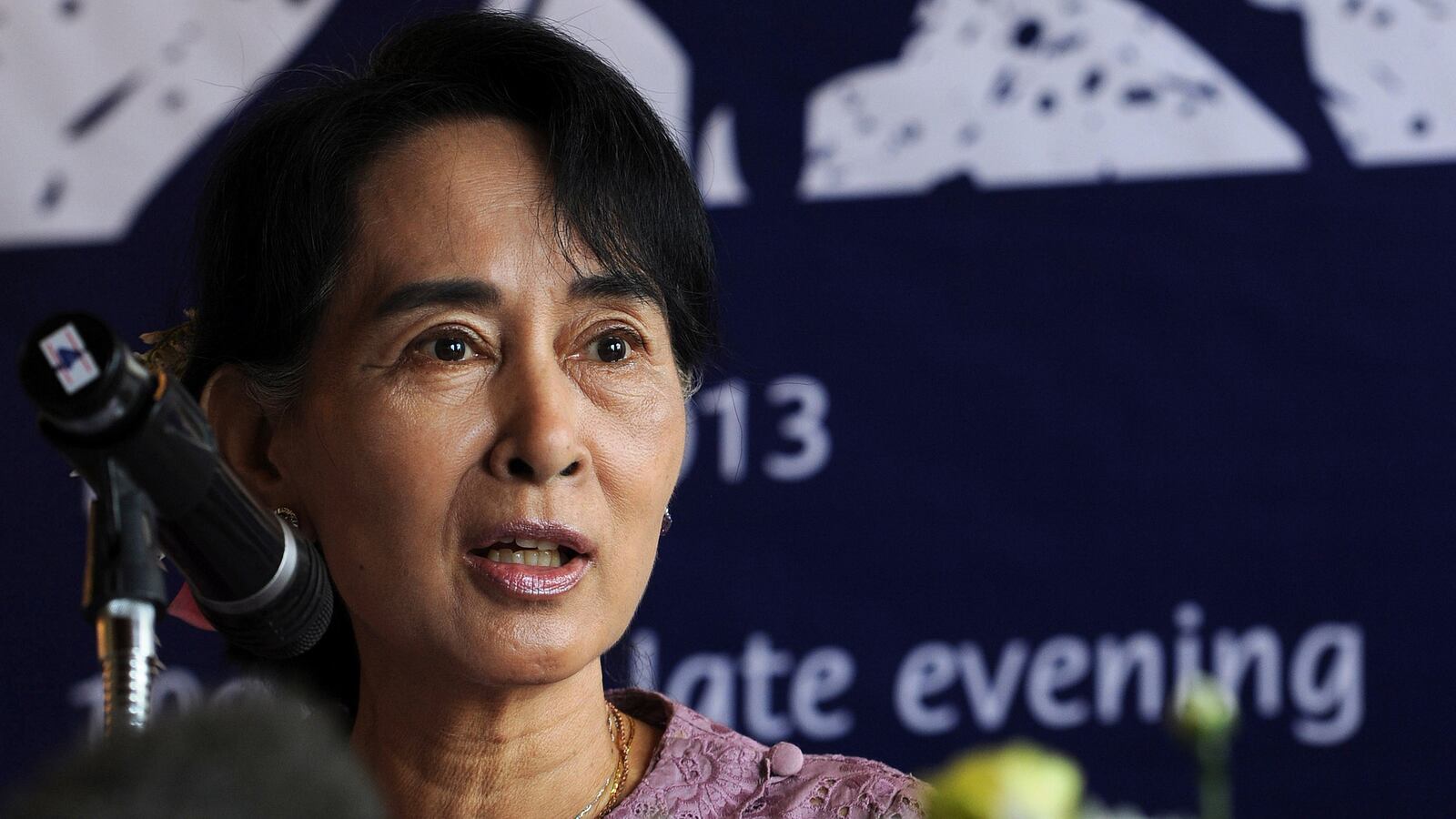 cheats/2013/02/12/suu-kyi-vows-to-help-ethnic-minorities/130212-lady-burma-ethnic-cheat_vzdjvs