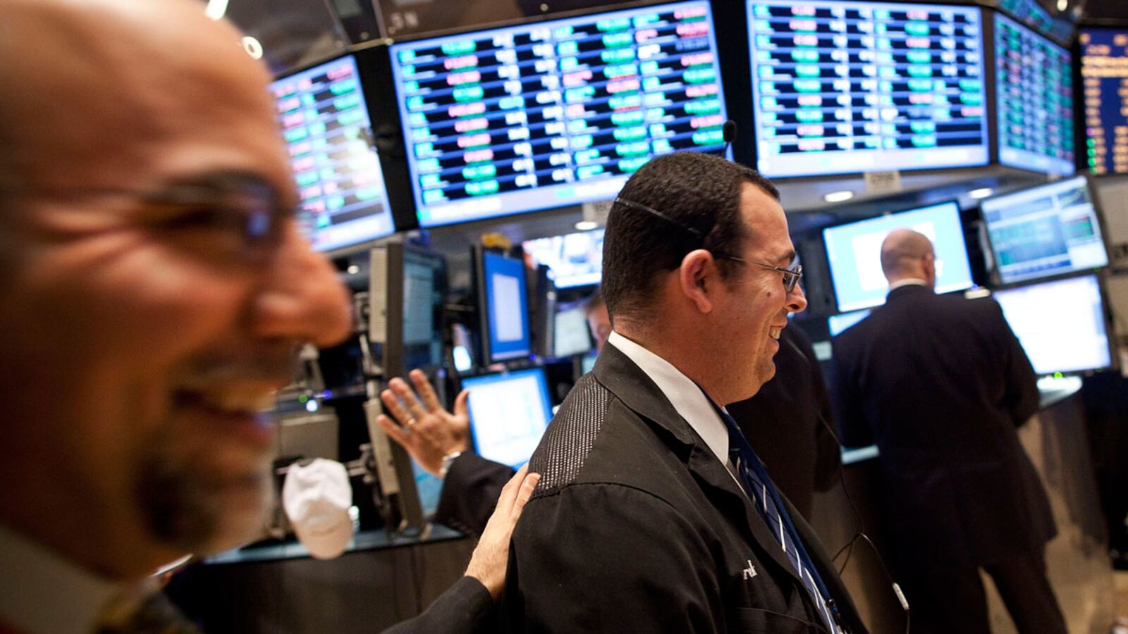 cheats/2012/03/27/stocks-hit-2012-high/stocks-soar-following-bernanke-remarks-cheat_urinex