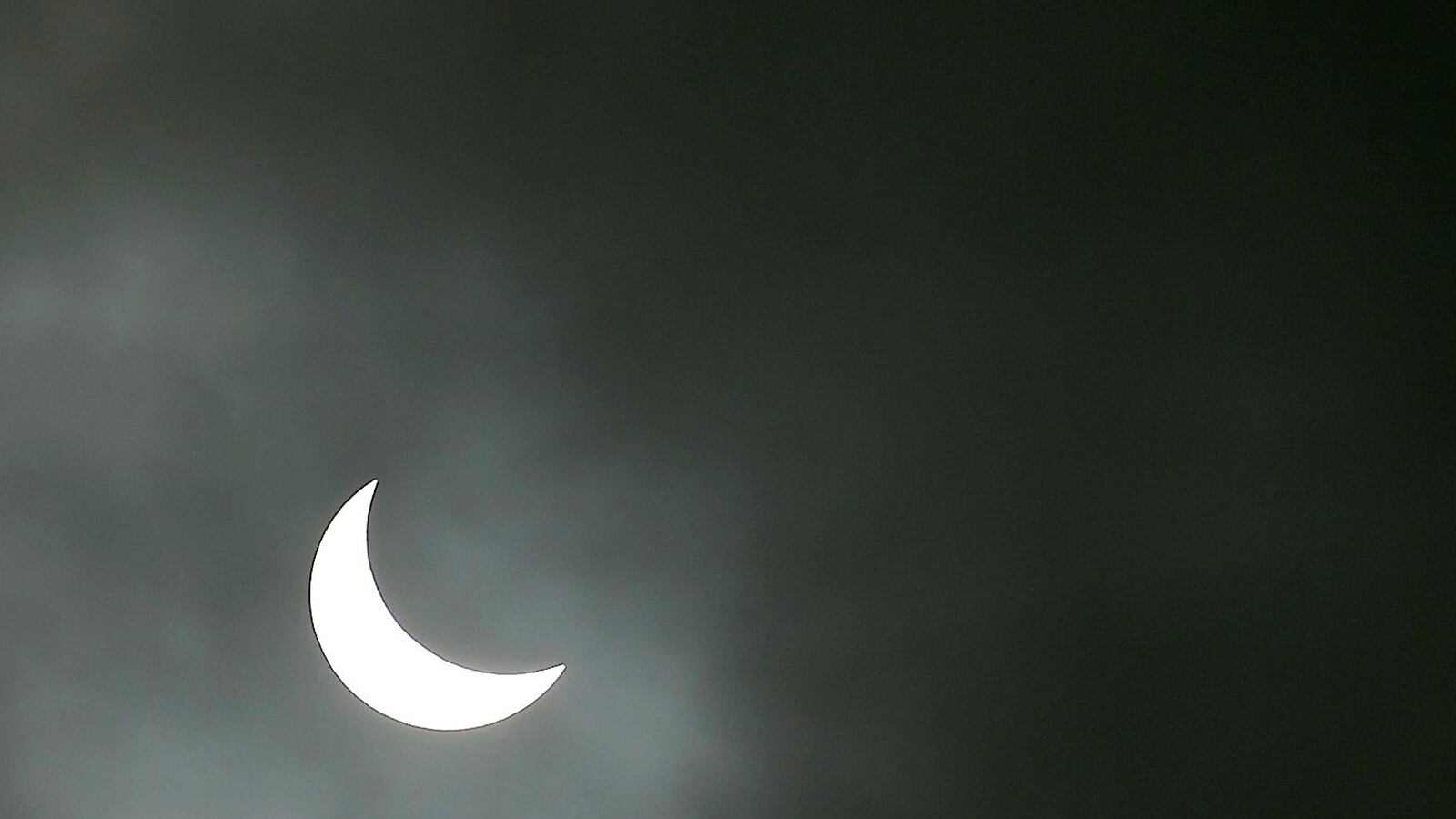 cheats/2015/03/20/earth-swoons-for-solar-eclipse/150320-solar-eclipse-cheat_gtcucb