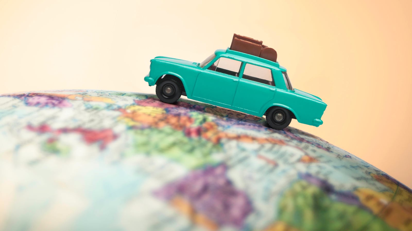 190304-neurotic-traveler-tease_ak2j9j