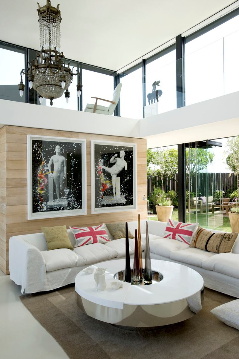 galleries/2013/03/29/omg-i-want-this-house-south-africa-photos/130329-omg-house-south-africa15_dyrd2x