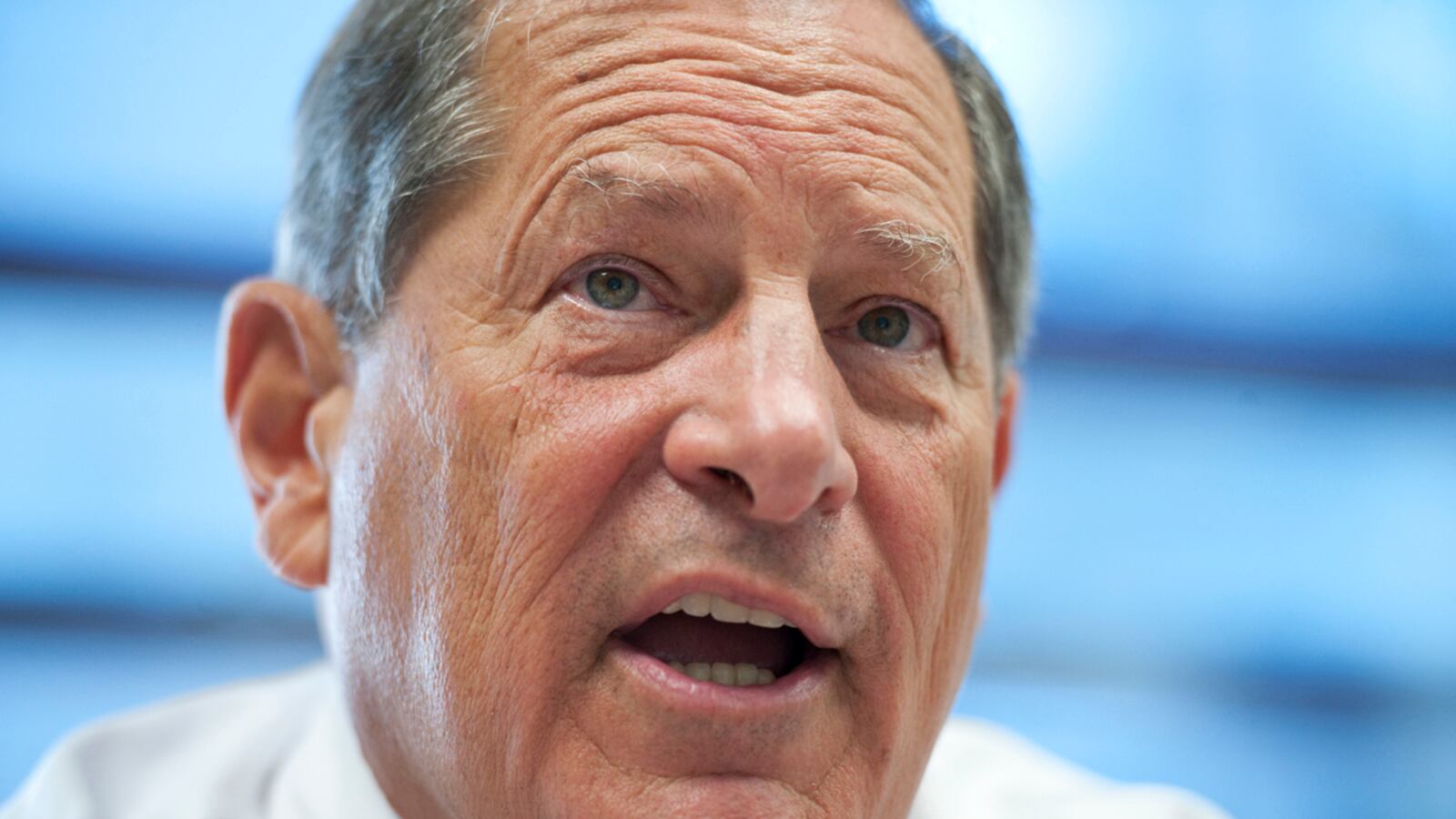 cheats/2011/09/09/republican-leads-in-weiner-election/bob-turner-election-anthony-weiner-cheat_iknyir