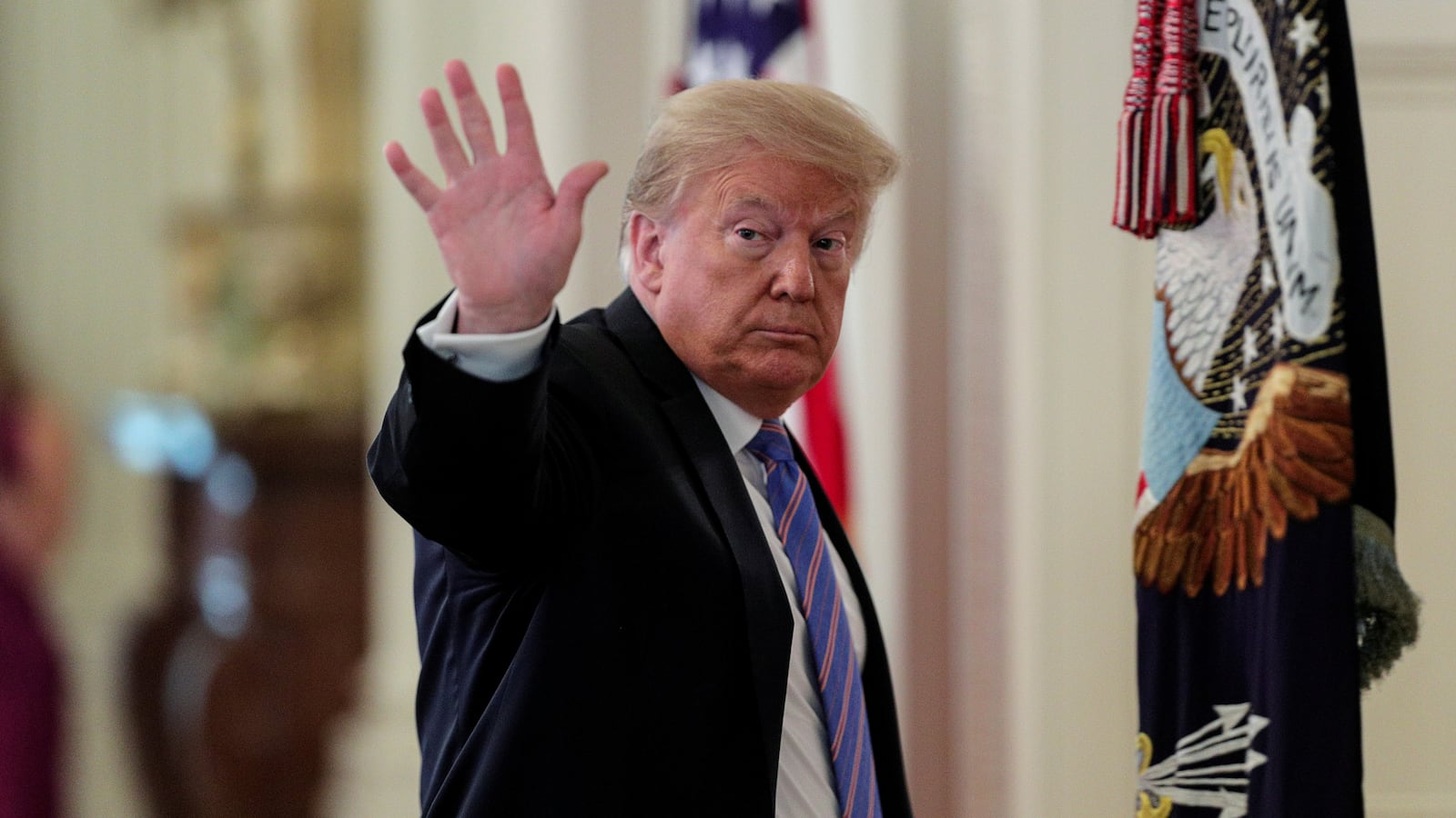 2020-06-26T000000Z_1607699036_RC28HH99C33D_RTRMADP_3_USA-TRUMP_p6ntbk