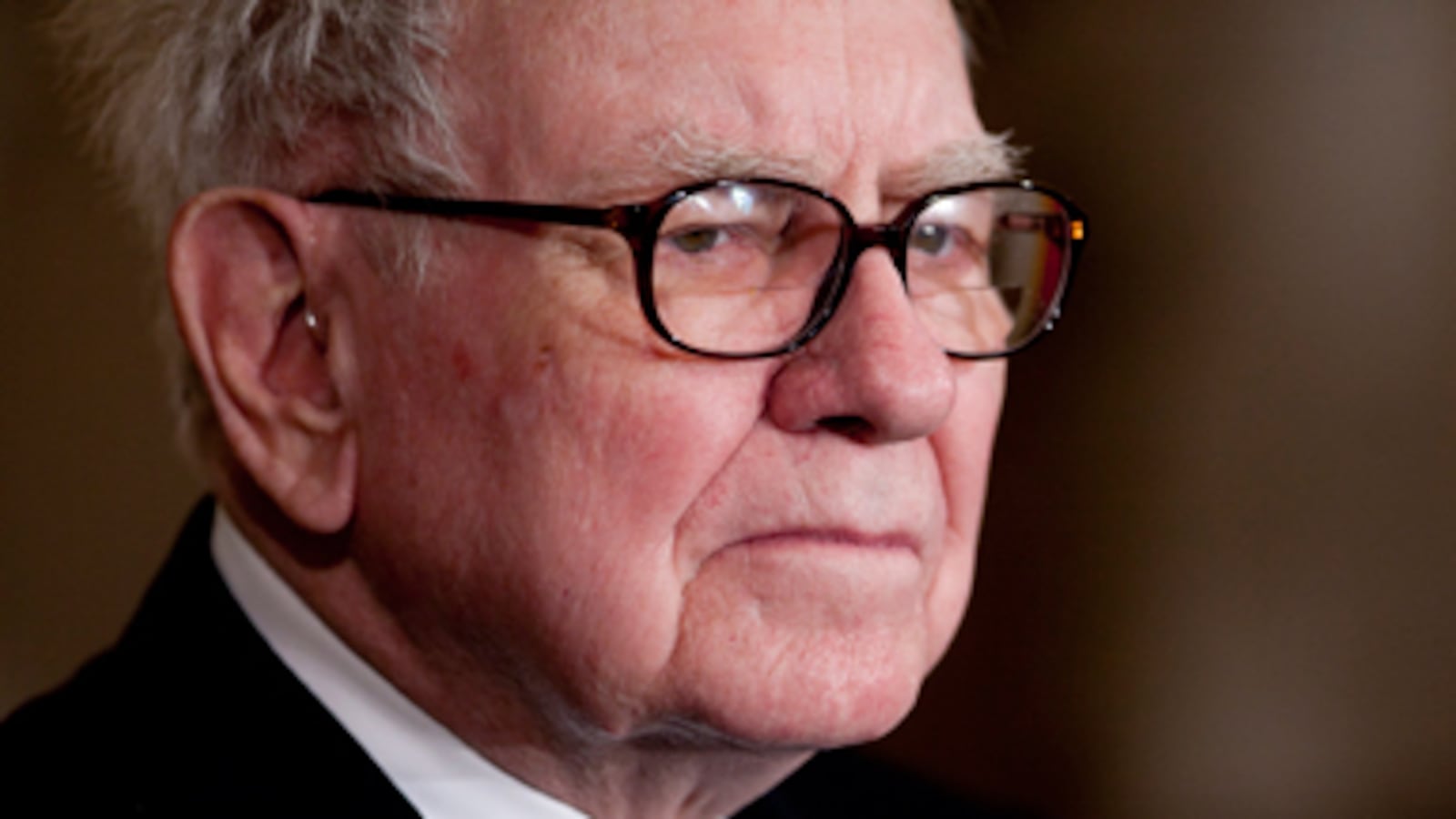 cheats/2011/04/27/buffett-sokol-violated-ethics-policies/lowenstein-warren-buffett_175391_zy4ruf