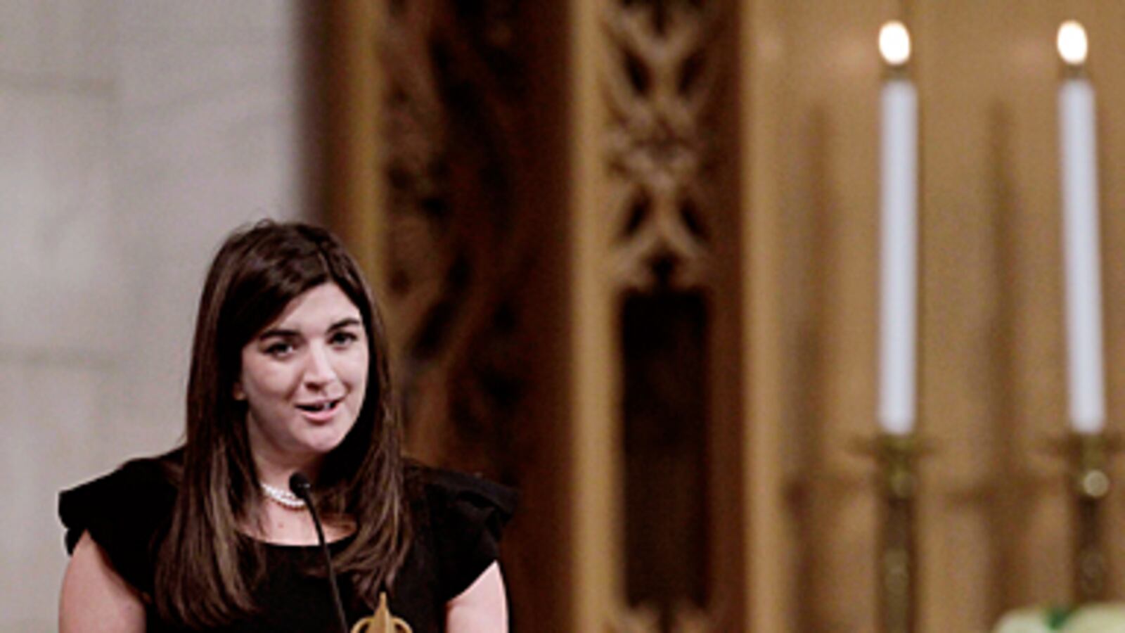 articles/2010/12/14/cate-edwards-quiet-courage/walshe-cate-edwards-1_147173_wpuzvp