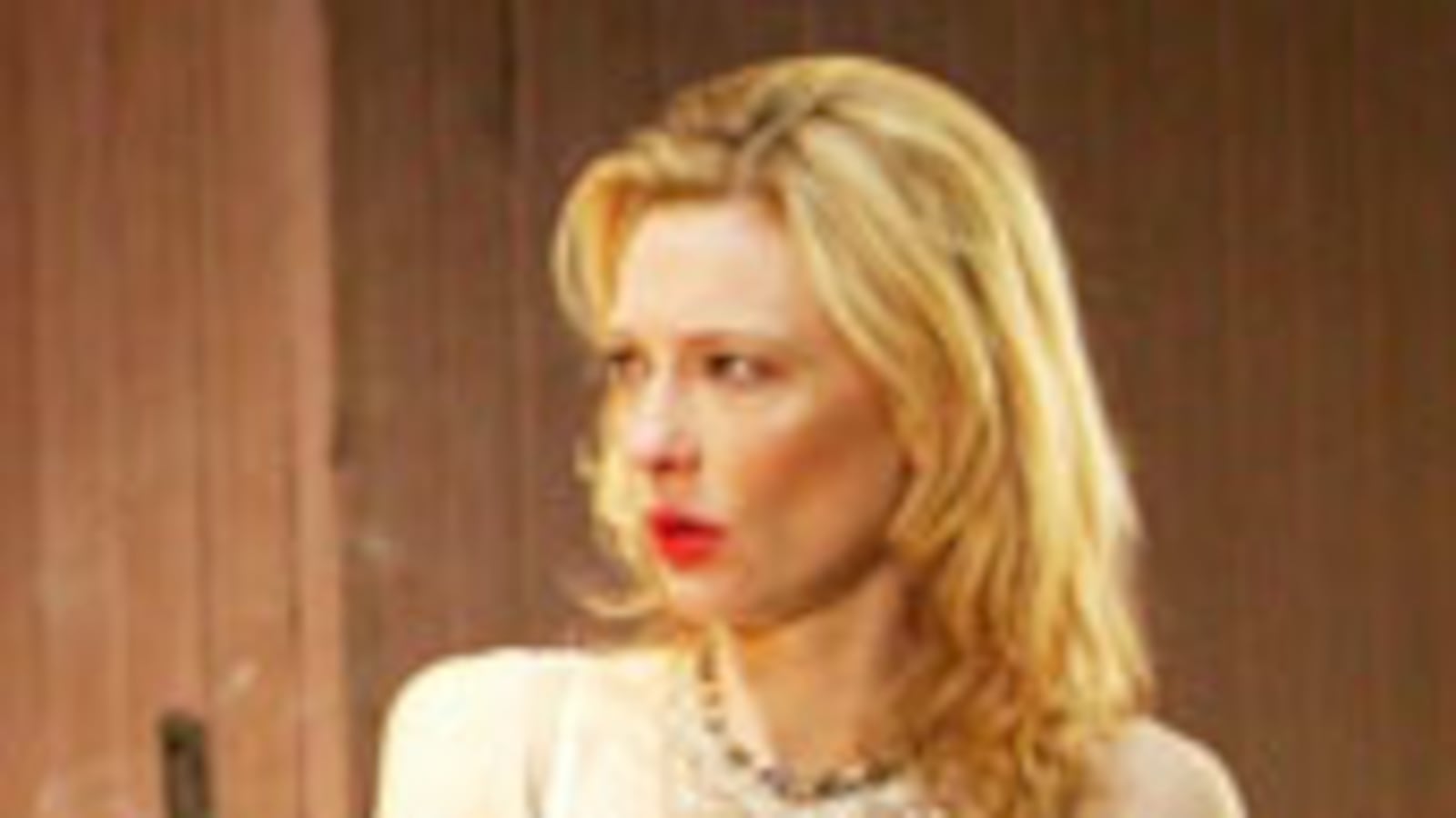 articles/2009/12/18/sensational-streetcar/crouch-blanchett_70357_l7jahg