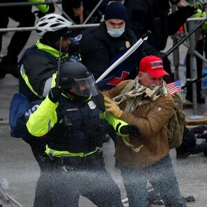 2021-01-09T052433Z_1421083799_RC254L91LA32_RTRMADP_3_USA-ELECTION-TRUMP_hrkgvd