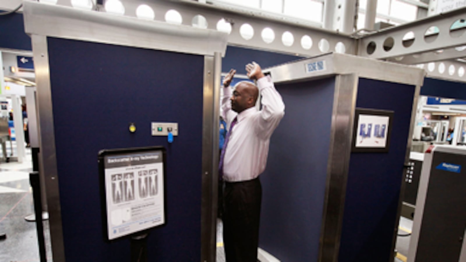 articles/2010/11/23/transportation-security-administration-not-trying-to-kill-you-why-theres-no-reason-to-fear-radiation-exposure/sepkowitz-radiatio_143091_bibadi