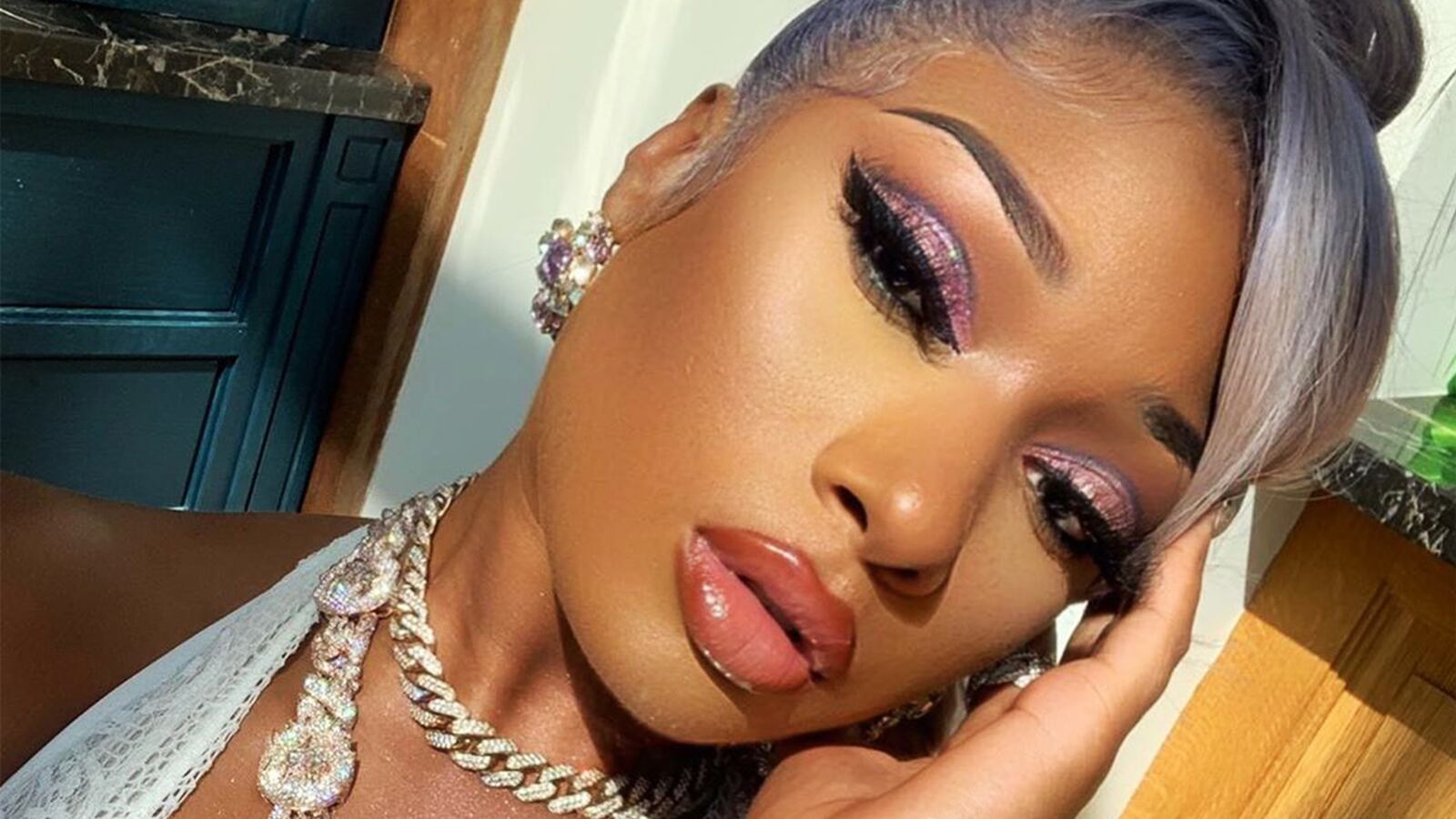 200727-stallion-tease_cfsfwr