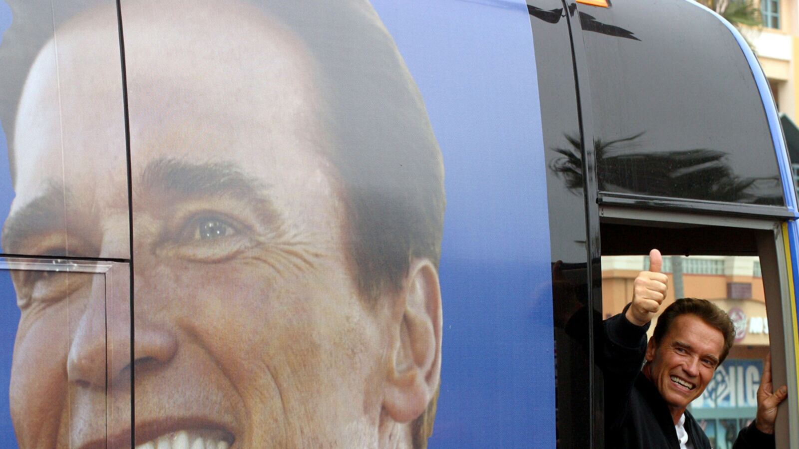 articles/2012/09/30/is-arnold-schwarzenegger-still-lying/bardach-arnold-lying-tease-embed_oe1wyx