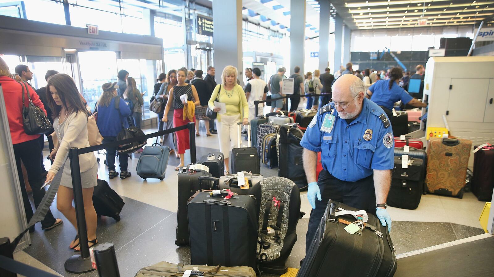 cheats/2014/07/02/u-s-bound-flight-security-tightened/140702-tsa-cheats_zf7x01