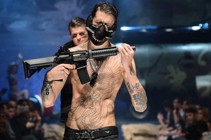 articles/2013/01/16/philipp-plein-s-insensitive-runway-disaster-new-jeans-to-cure-cellulite/130116-philipp-plein2-tease_diwvz0