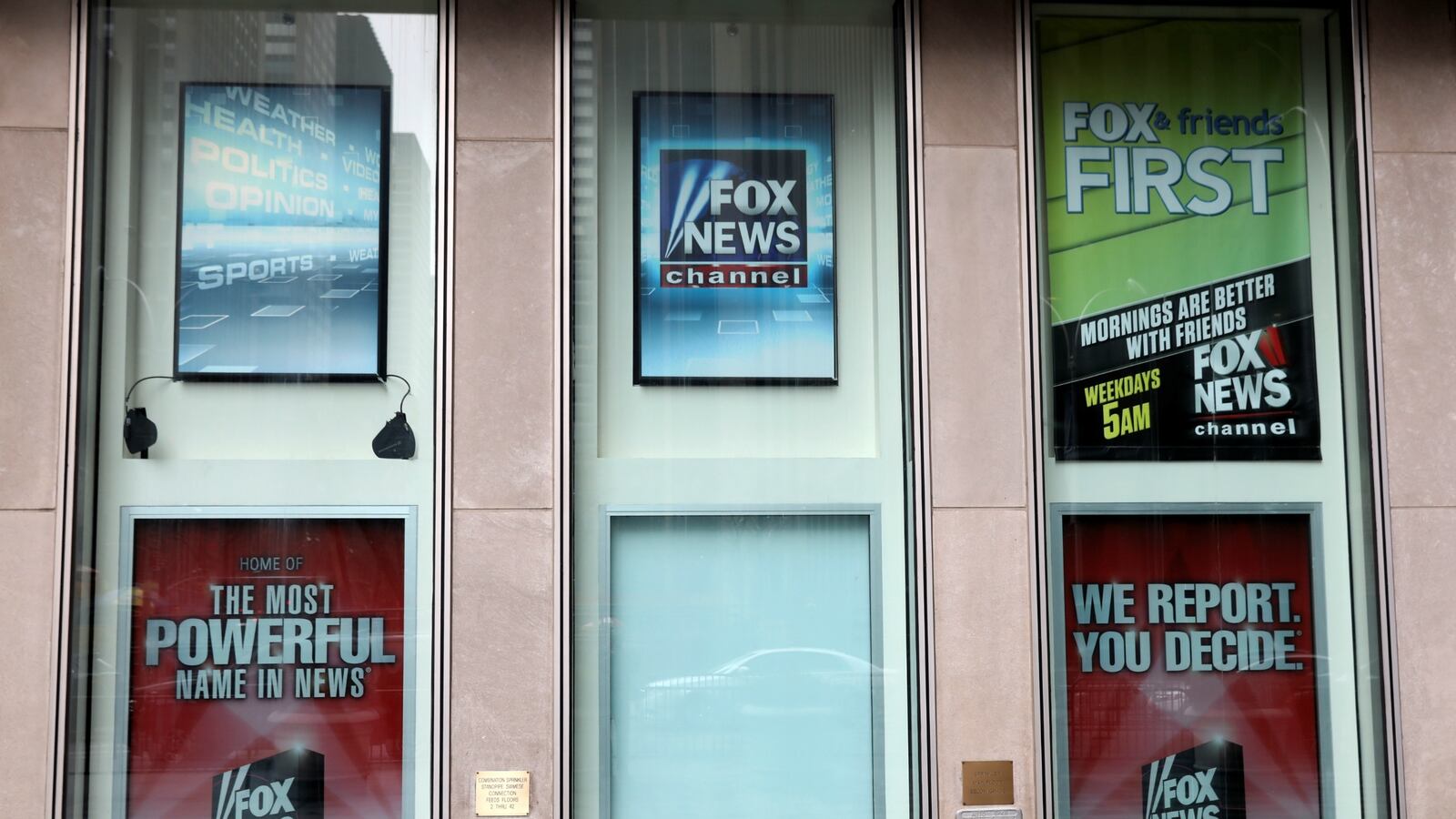 cheats/2017/05/15/fox-news-hillary-clinton-was-worse/170515-fox-news-trump-cheat_kg9wgn