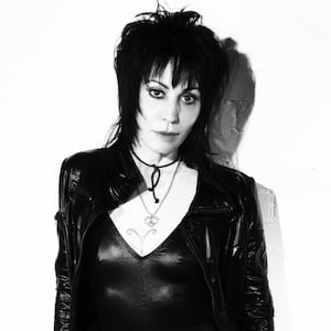 190410-Slate-Joan-Jett-tease-_w1vxxi