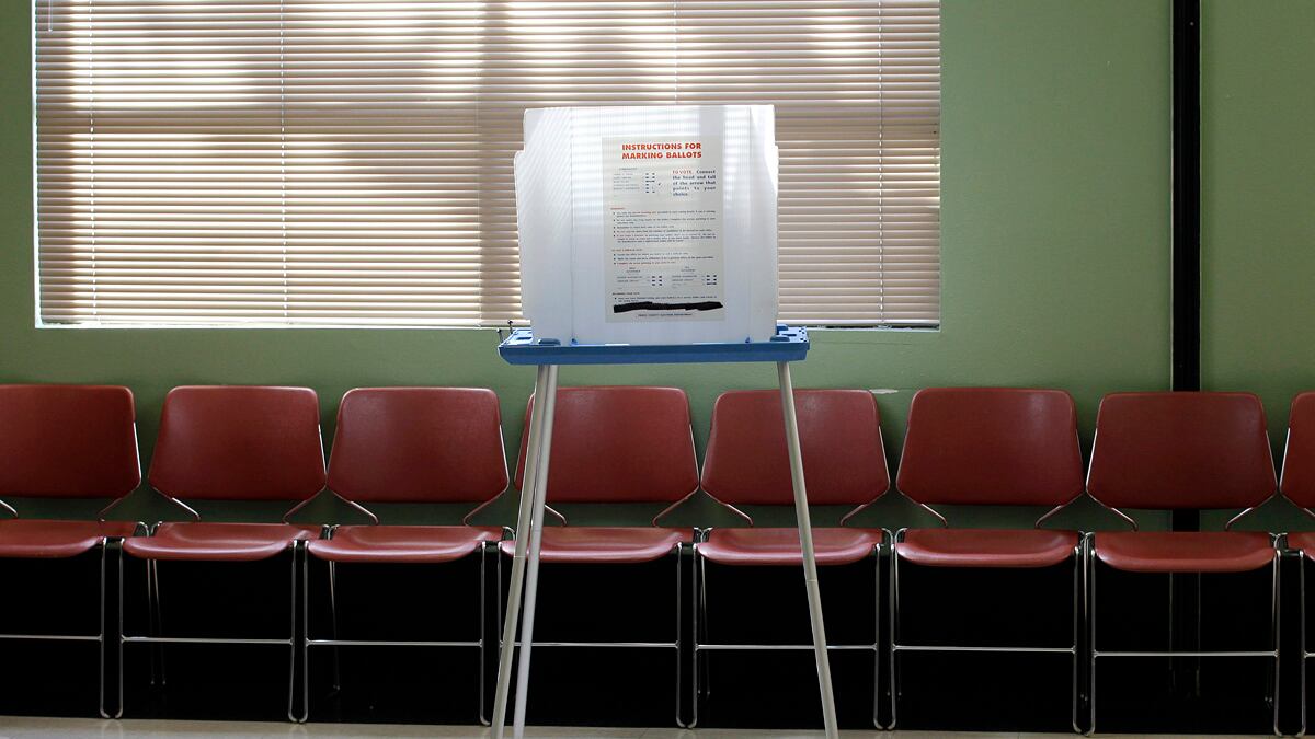 articles/2011/09/29/americans-elect-a-new-way-to-pick-a-president/voting-booth-third-party-avlon_x67bmv