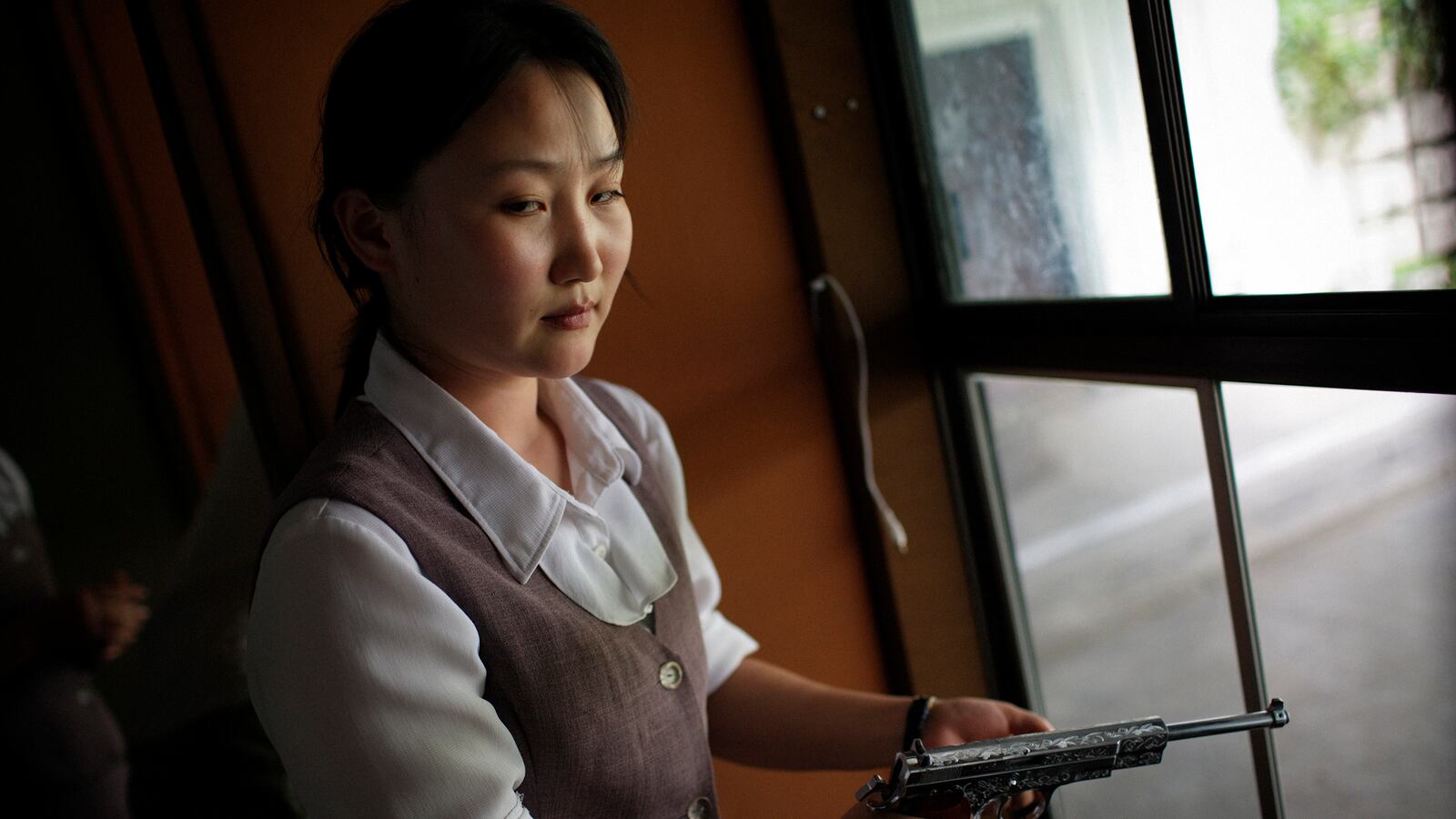 galleries/2015/07/25/can-you-pick-out-the-north-korea-propaganda-shots/150722-nkorea-06_blrxhk