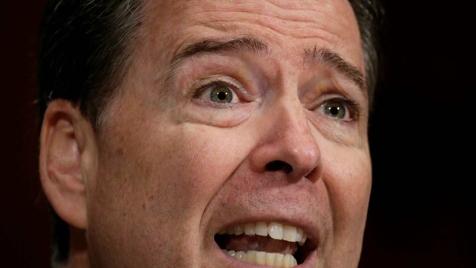 articles/2017/05/09/president-donald-trump-fires-fbi-director-james-comey-and-twitter-loses-its-sh-t/170509-comey-tweets-firing_i0wg8e