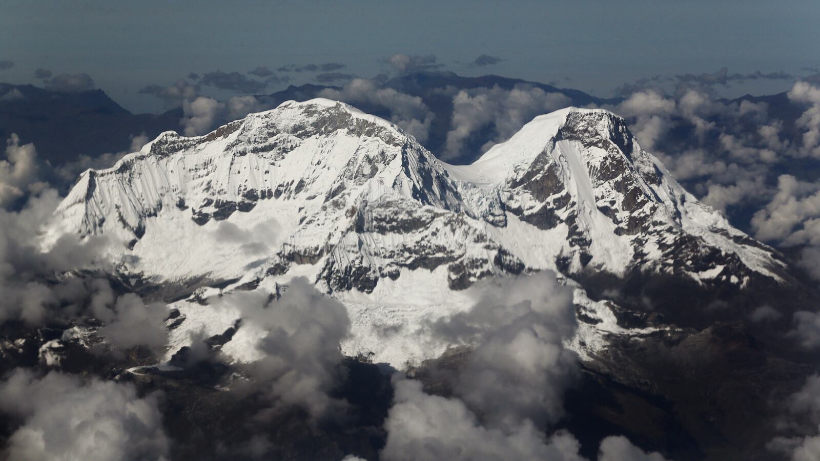 An ariel photo of Huascarán in Peru.