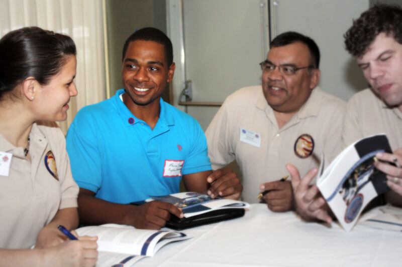 articles/2012/08/14/student-veterans-of-america/hero-student-group1_vxtvm3