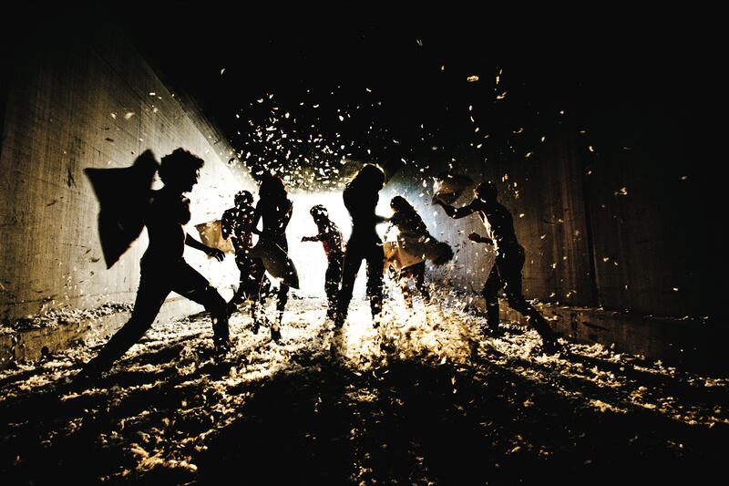 galleries/2013/11/06/celebrity-photographer-tyler-shields-exposes-the-dirty-side-of-glamour-photos/tyler-shields-shields-revenge_ykimqo