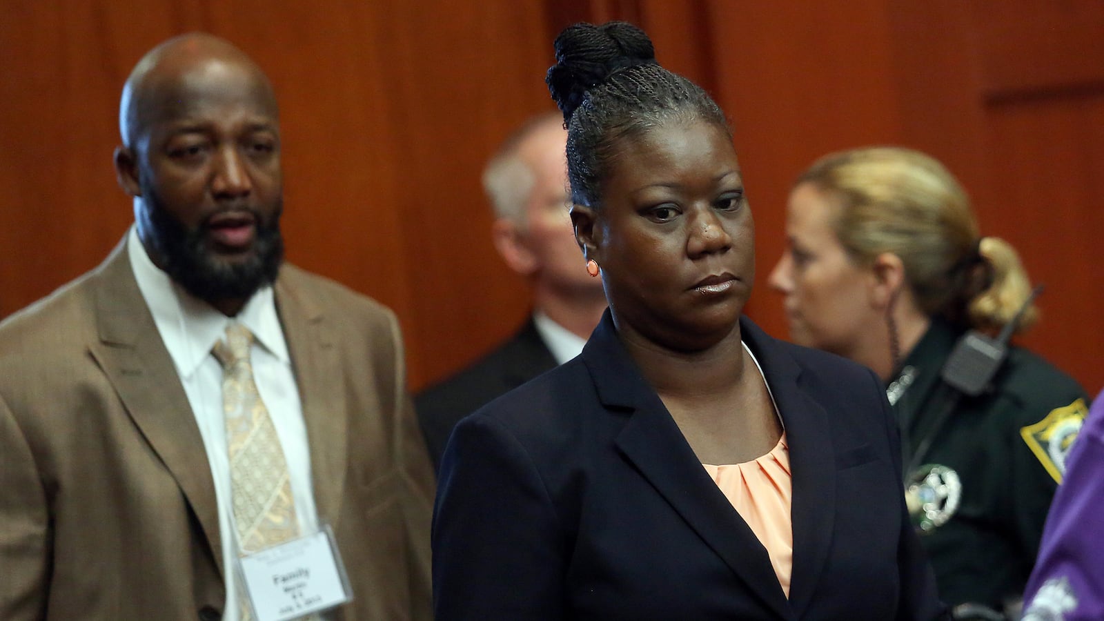 cheats/2016/09/28/trayvon-martin-s-parents-sign-book-deal/131213-martin-parents-cheat_j5t7t2