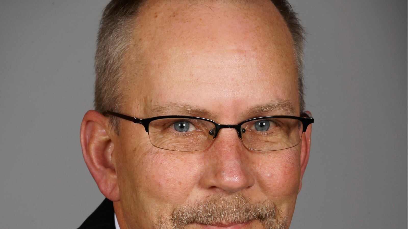 cheats/2013/04/24/iowa-reps-want-pay-cut-for-gay-marriage-supporters/130424-tom-shaw-cheat_anbnwi