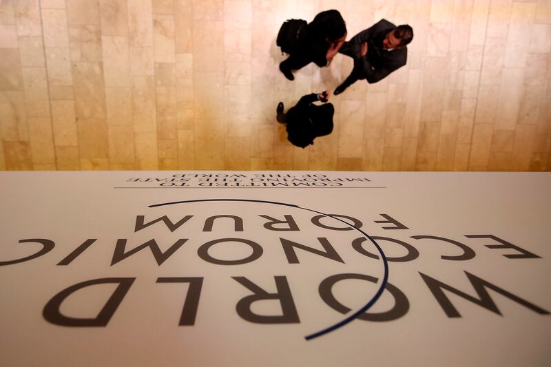 articles/2013/06/24/israelis-and-palestinians-getting-down-to-business/130126-davos-cheat_weaafx