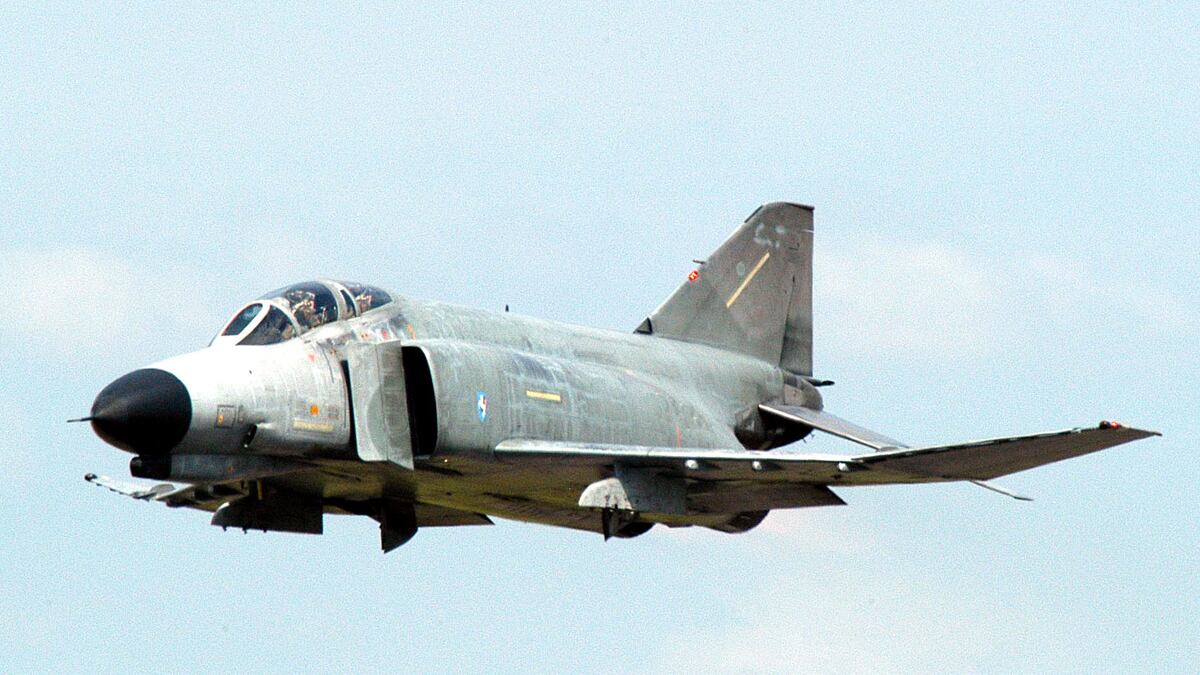 cheats/2012/06/24/turkey-calls-for-nato-meeting/syria-turkey-downed-jet-cheat_h5nysf