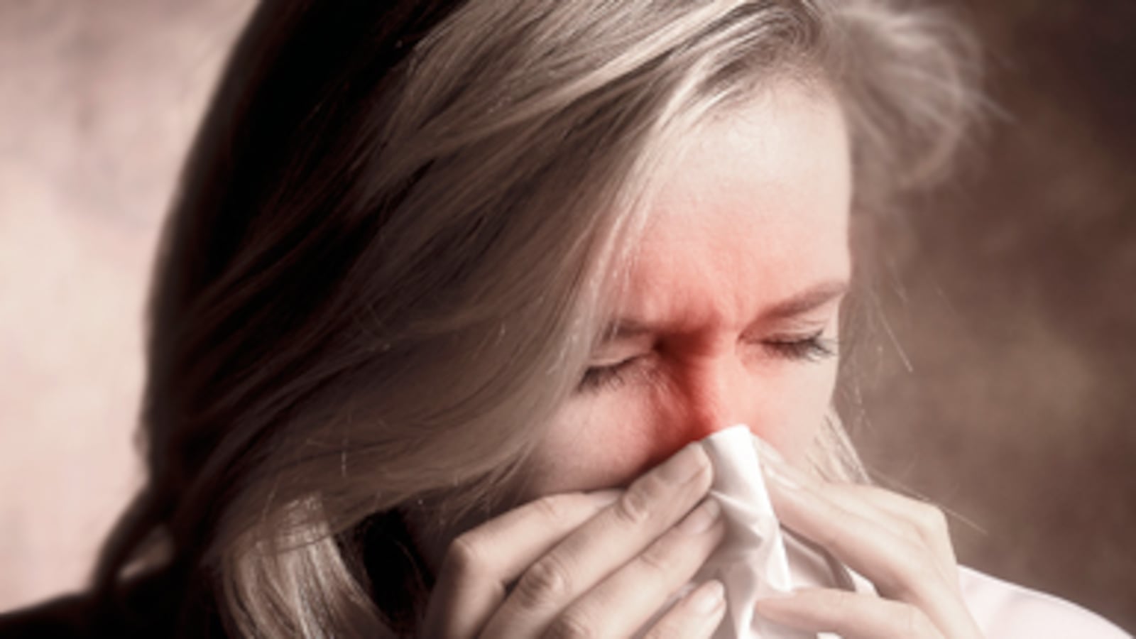 articles/2010/12/24/common-cold-how-to-prevent-it-and-whats-effective-by-jennifer-ackerman/ackerman-common-cold_148654_ettewy