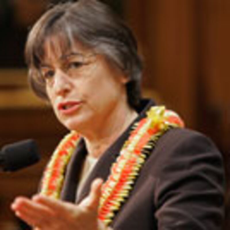 articles/2008/10/31/the-governors-got-no-love-for-her-states-most-famous-son/barach-lingle_2927_li7zfh