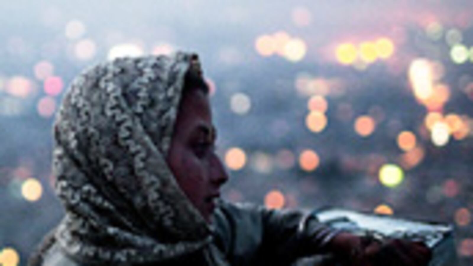 articles/2009/10/21/thugs-plague-women-entrepreneurs/afghan-women-moossy_57735_l5vxxw