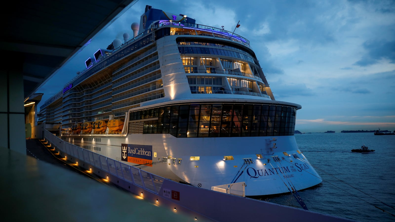 2021-04-07T092109Z_599482113_RC2XQM9XBEFT_RTRMADP_3_SINGAPORE-TOURISM_vrcxbm