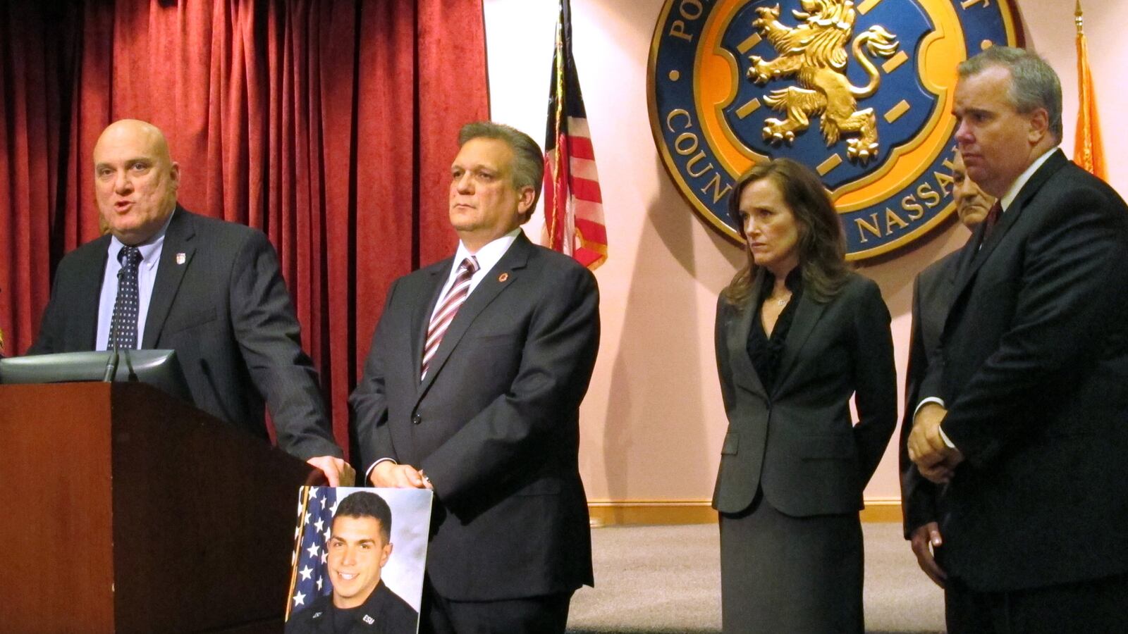 articles/2012/11/16/after-policeman-s-death-can-obama-finally-answer-gun-law-questions/arthur-lopez-gun-violence-lamb_ulq3nq