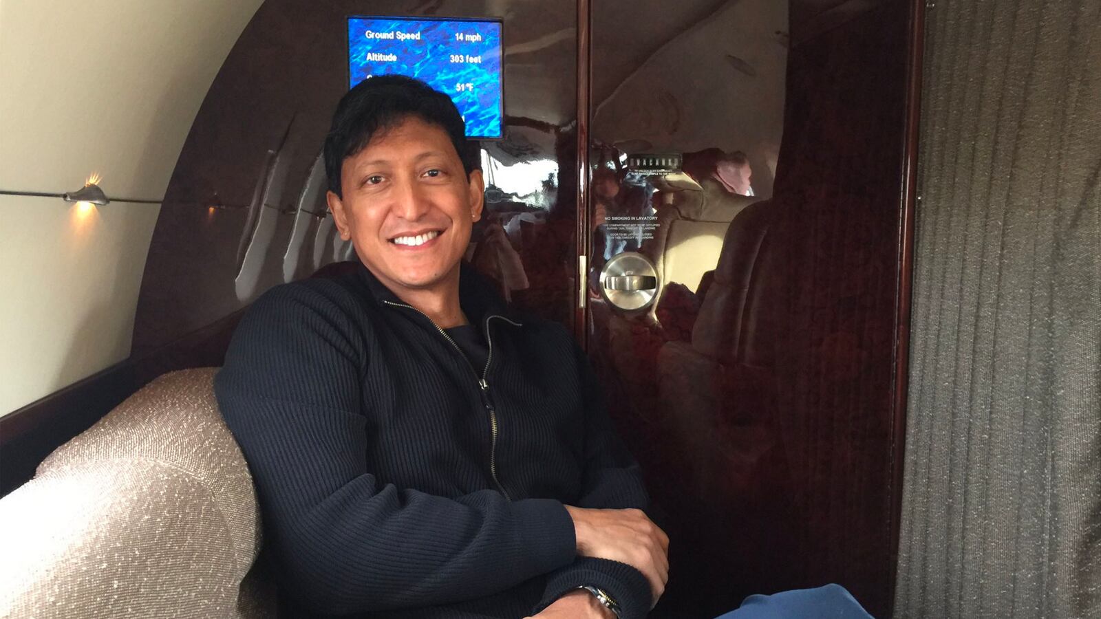 articles/2017/01/05/the-media-s-favorite-millennial-is-a-55-year-old-comedian/170102-collins-fake-millennial-tease_lunp7c