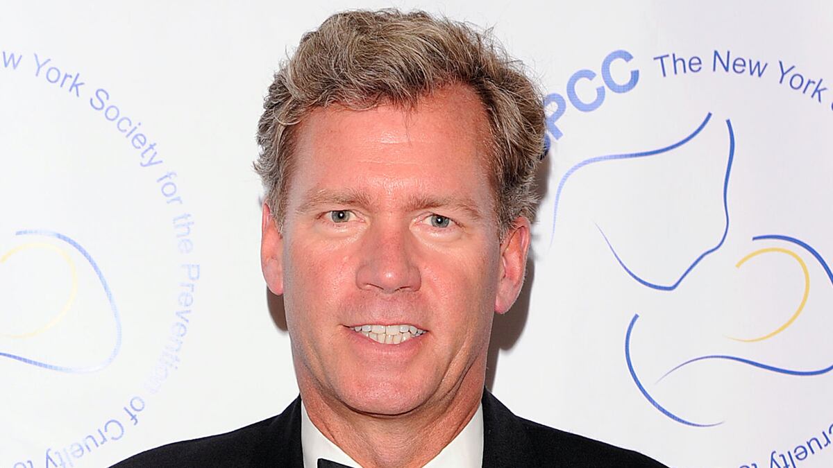 cheats/2011/06/30/predator-host-caught-cheating-on-camera/chris-hansen-affair-cheat_lgyj3n